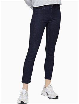 Джинсы Calvin Klein Jeans - фото 19418