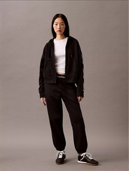 Костюм женский Calvin Klein - фото 25053